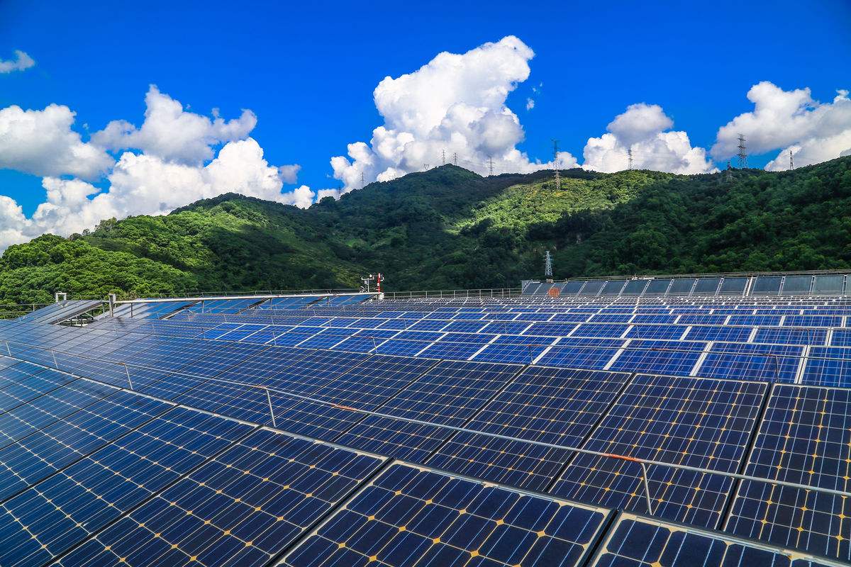 抢装潮出现?2019光伏户用市场能不能成?(图1) 光伏发电